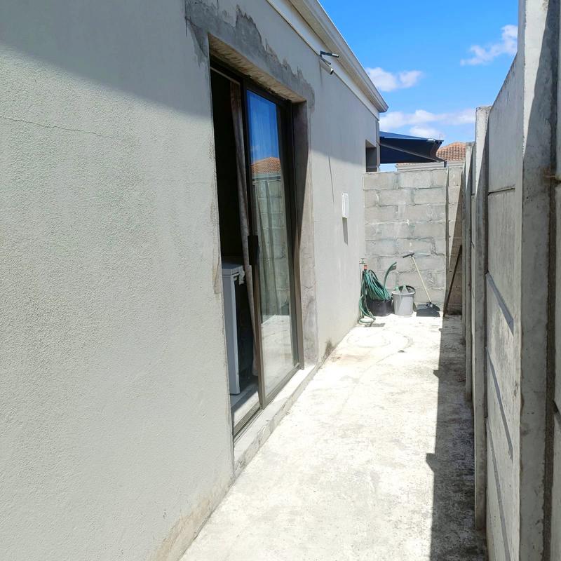 3 Bedroom Property for Sale in Strandfontein Western Cape